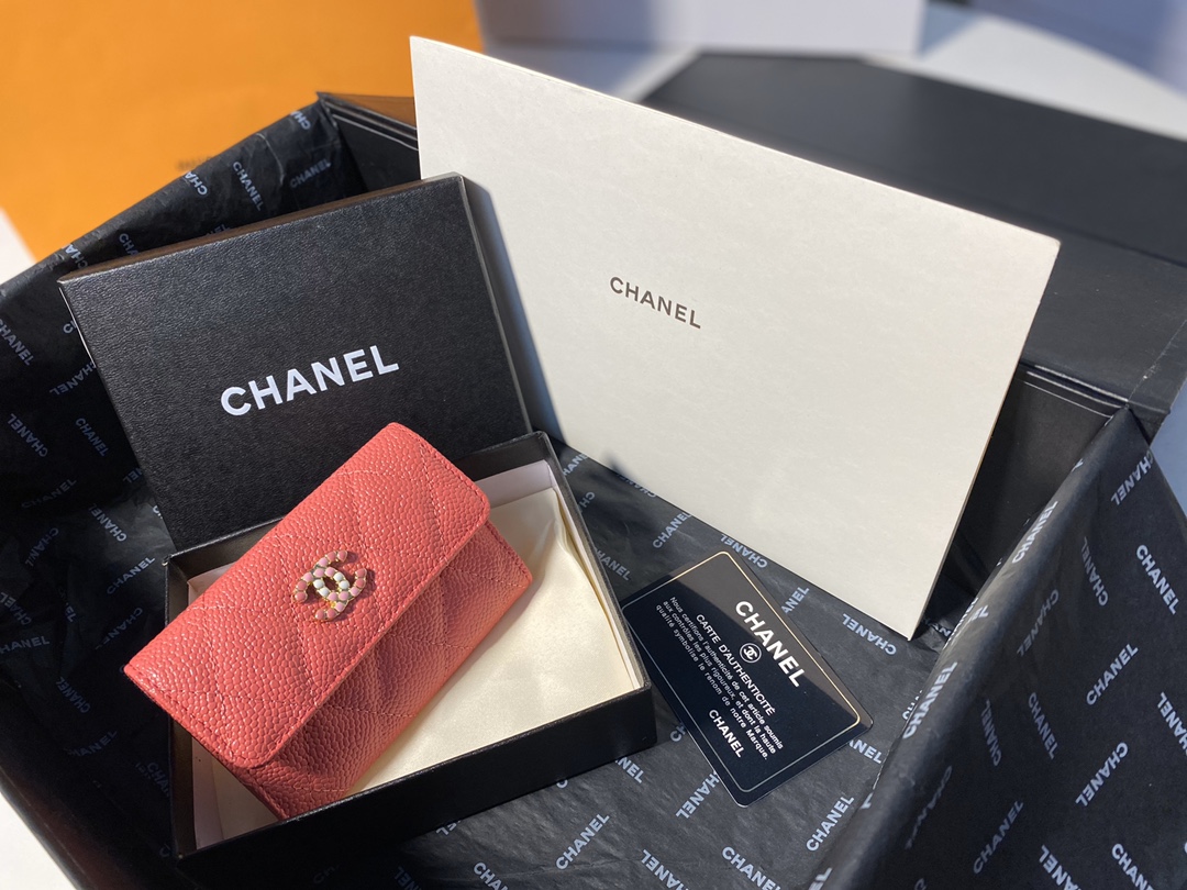 芸能人愛用Chanel シャネル 実物の写真 N品スーパーコピー財布代引き対応国内発送後払い安全必ず届く優良サイト